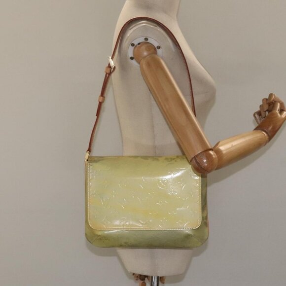 LOUIS VUITTON Monogram Vernis Thompson Street Bag Gris - Picture 13 of 15